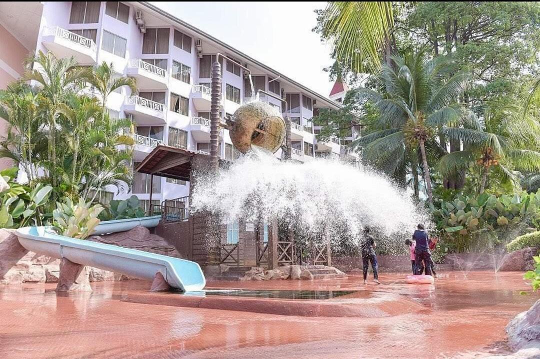 Hotel Lotus Desaru G510 By Jss Bandar Penawar Esterno foto