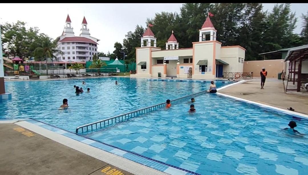 Hotel Lotus Desaru G510 By Jss Bandar Penawar Esterno foto
